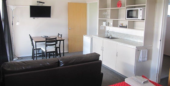 1-bedroom unit kitchenette