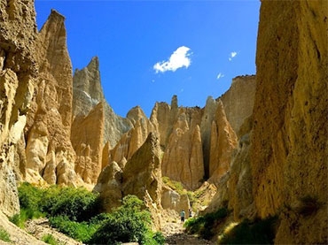 Omarama Clay Cliffs